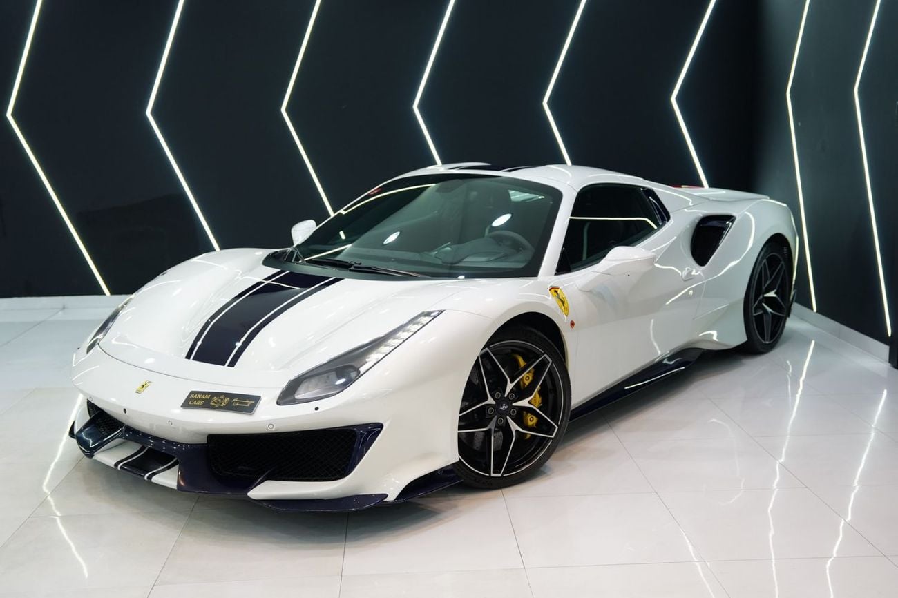 فيراري 488 بيستا  2018 Ferrari 488 Pista, Atelier Ferrari, Apple CarPlay, JBL Audio, Special Exterior Carbon Pack, Al