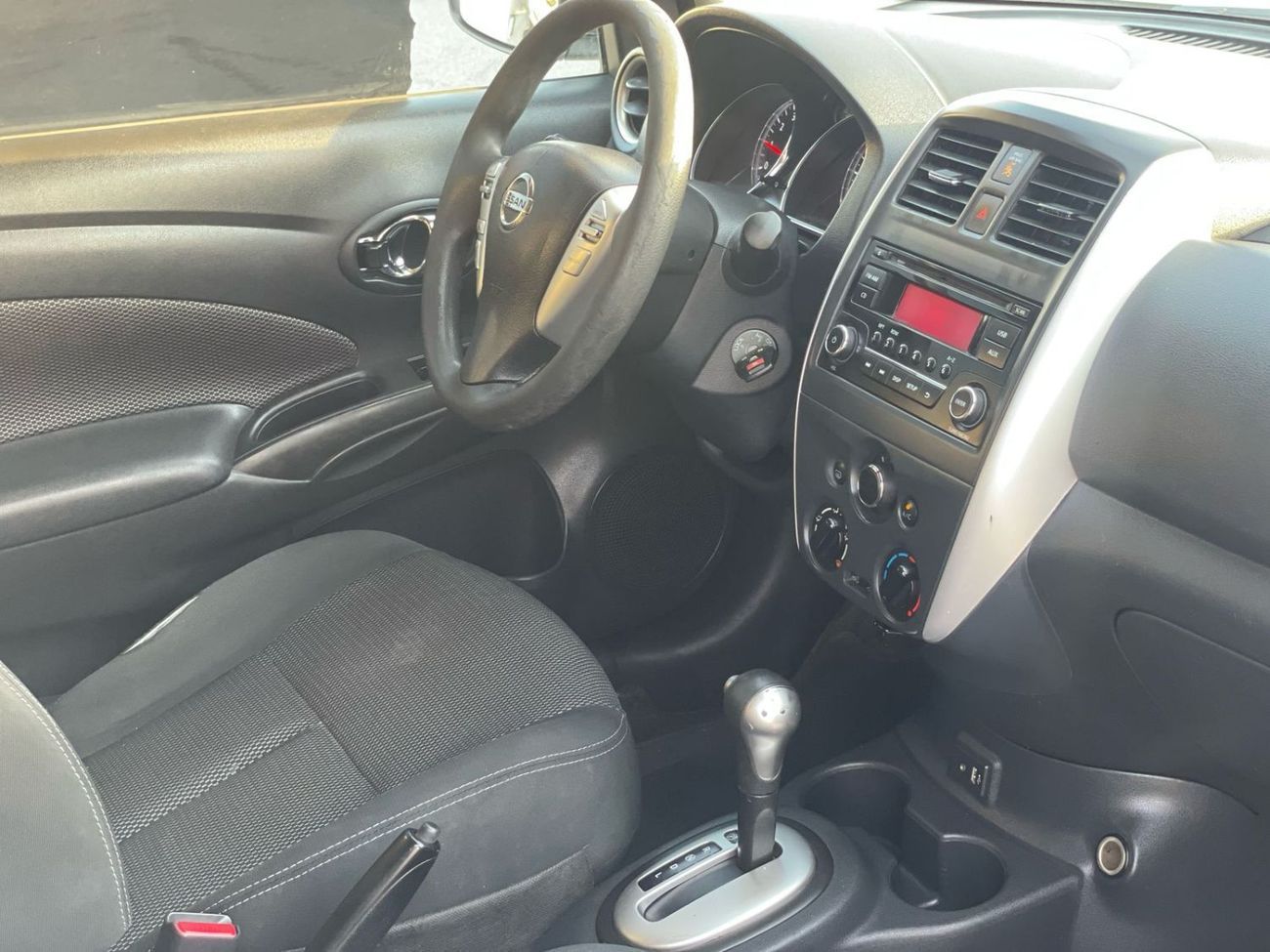 Nissan Versa 2018 Nissan Versa (Sunny) SV 1.5L V4 MidOption  Economical