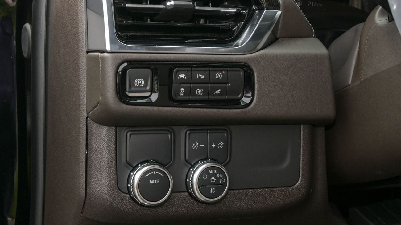 GMC Yukon GMC YUKON Elevation RWD 5.3L V8 - 2025 - Brand New (Export)