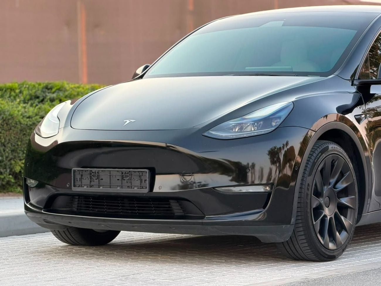 Tesla Model Y LONG RANGE