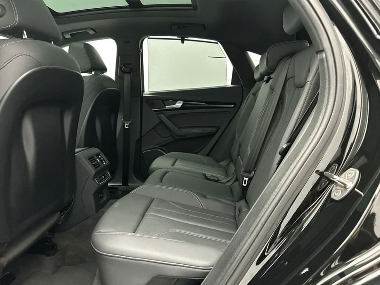 أودي Q5 Sportback S line 45 TFSI quattro 249hp (Ref# 2043840)