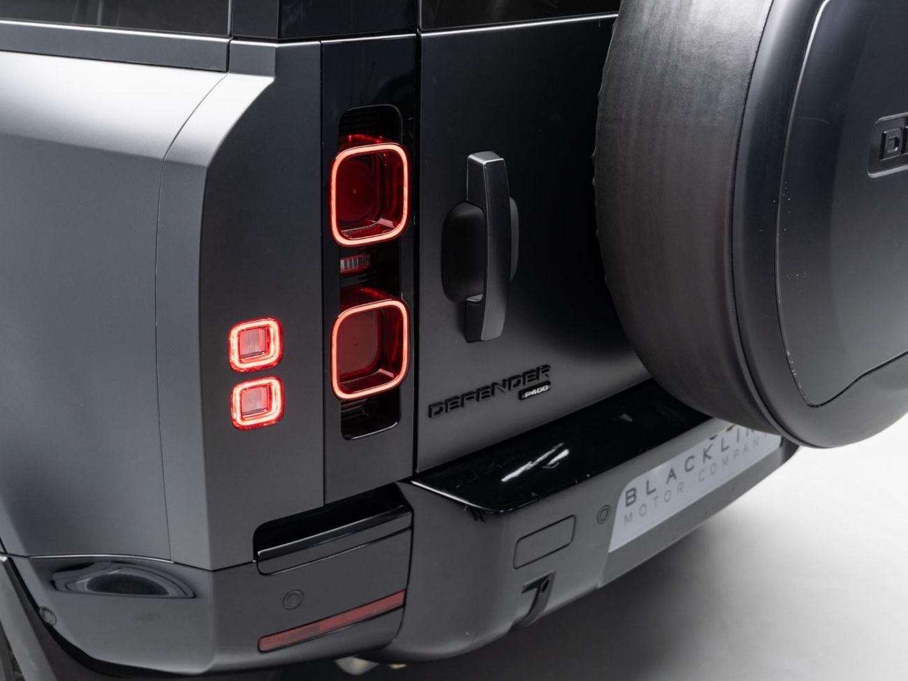 Land Rover Defender 110 S P400 BUY NOW, PAY 2027 | THE BLACKLINE STANDARD | 2028 Al Tayer Warranty + Service, GCC