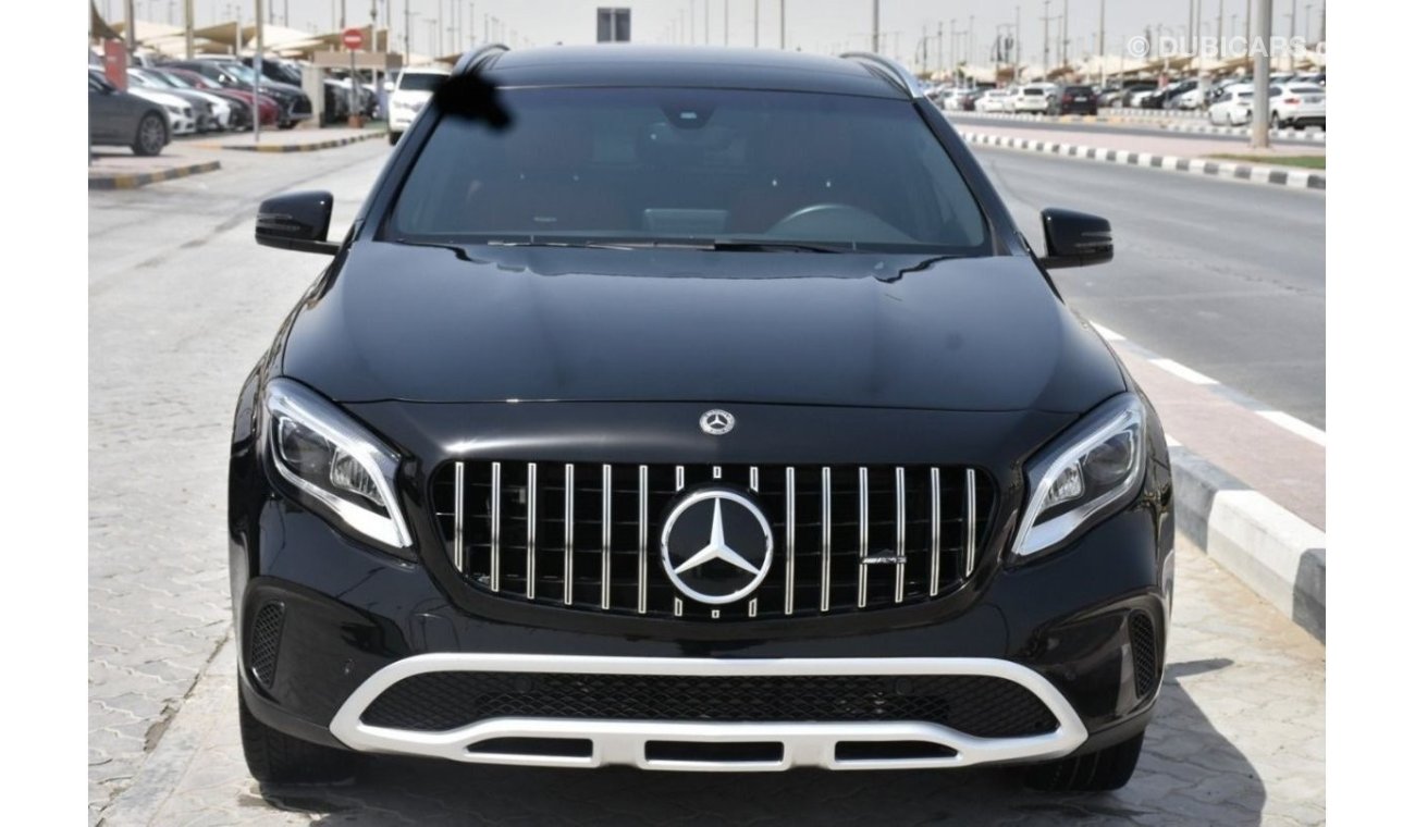 مرسيدس بنز GLA 250 EXCELLENT CONDITION / WITH WARRANTY