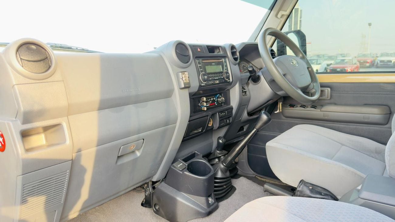 Toyota Land Cruiser Pick Up MODIFIED TO 2025 MODEL | BULL BAR WITH LED LIGHTS | MANUAL TRANMSISSION | 4.5L DIESEL | HEAVY ROOF R