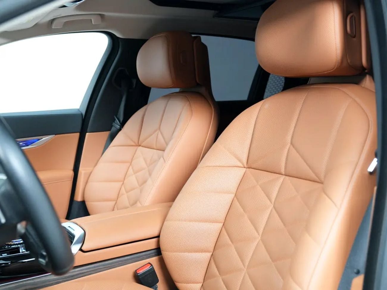 BMW 735i BUSINESS EXCELLENCE 735i GCC Specs