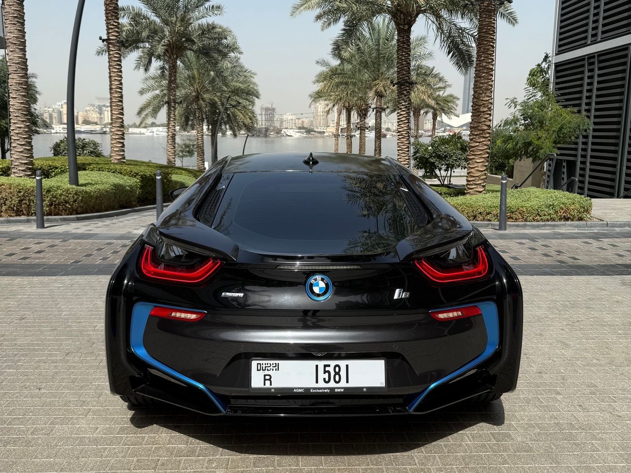 BMW i8