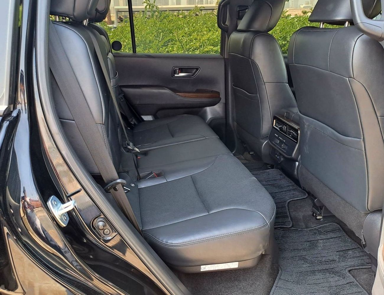 تويوتا لاند كروزر GXR 4.0L 2022 4.0L GCC (3580/-MONTHLY)