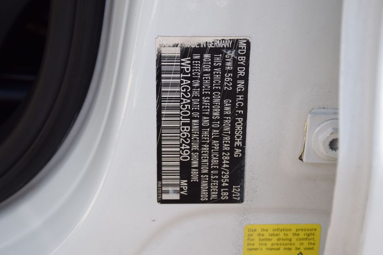 Porsche Macan Porsche Macan gts 3.0L 6 cylinder twin turbo