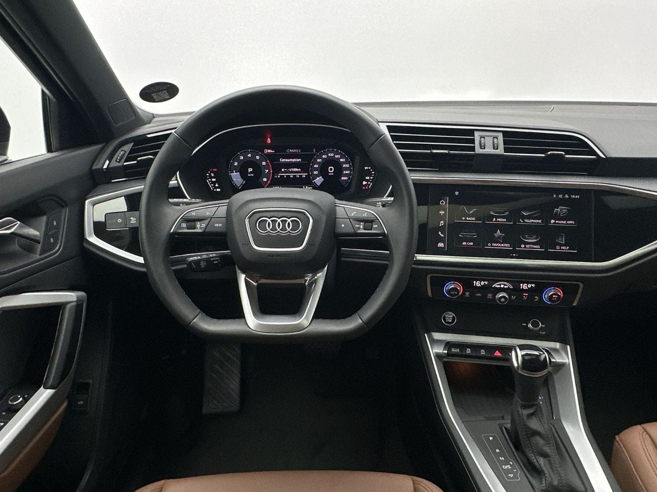 أودي Q3 Sportback 40 TFSI S Line 2.0L FWD(Ref# 06403)