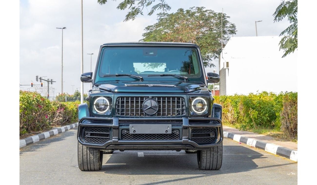 Mercedes-Benz G 63 AMG Mercedes G63 AMG - Special Color Emerald Green - Carbon Fiber - Rear Entertainment System - 2024