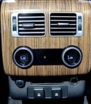 Land Rover Range Rover HSE 3.0L (375 HP) Range Rover GCC, Original Paint, Accident-Free, Full Service History, AED 3025 /Mo