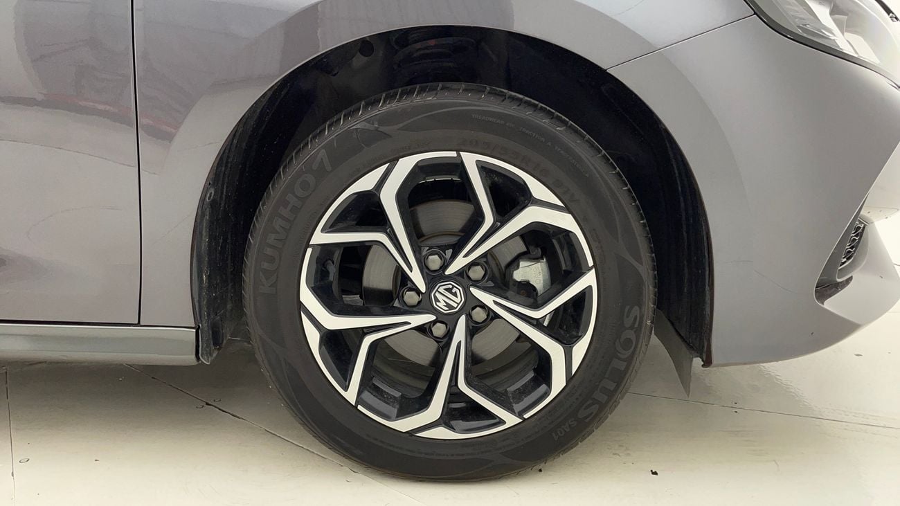 أم جي GT STD 1.5 | بدون دفعة مقدمة | اختبار قيادة مجاني للمنزل