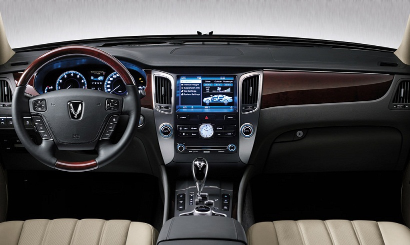 Hyundai Equus interior - Side Profile