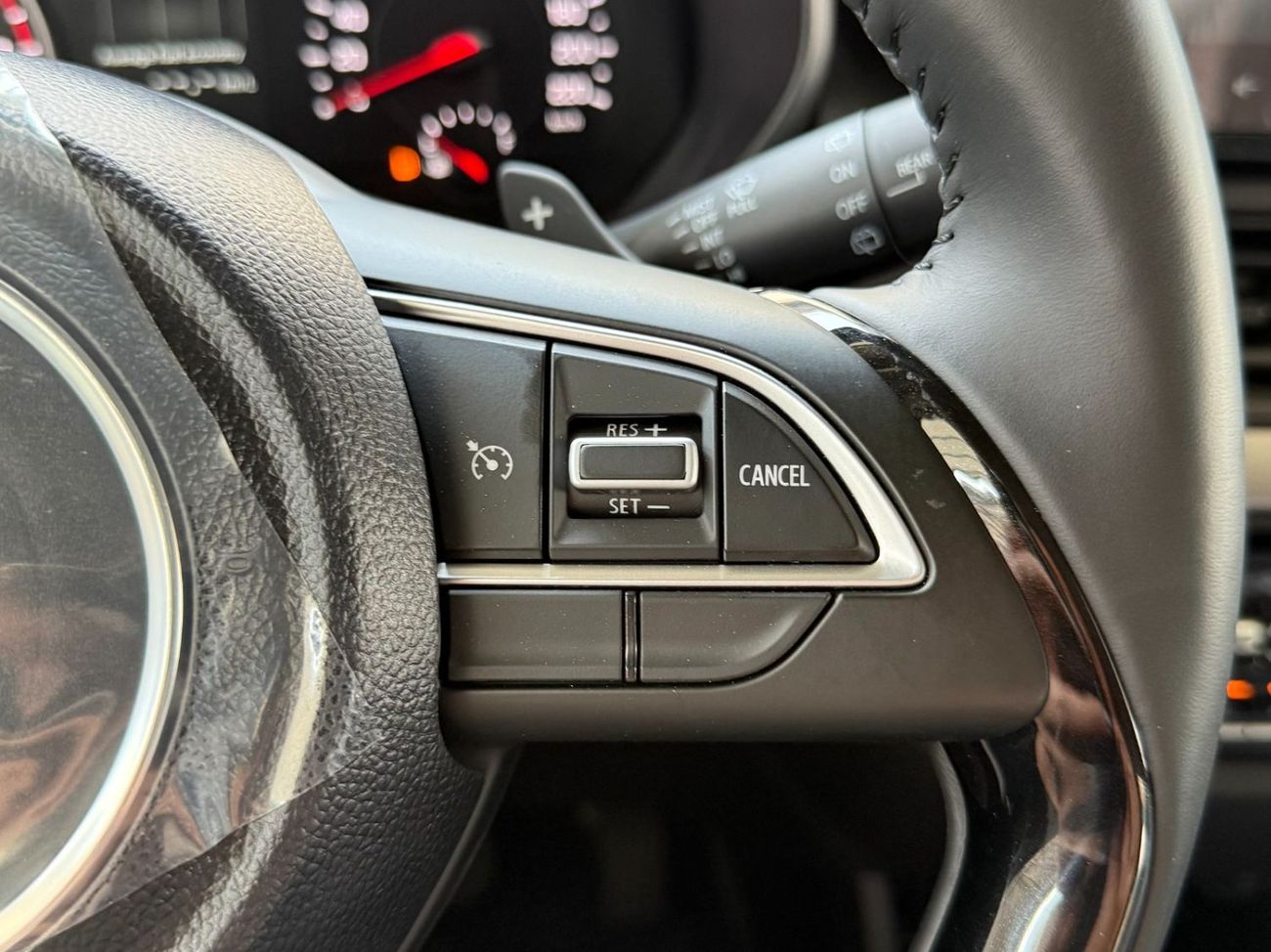 سوزوكي سويفت SWIFT 1.2 GLX 2-tone **EXPORT ONLY**التصدير فقط خارج الخليج**