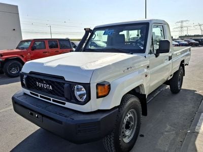 Toyota Land Cruiser Pick Up Toyota LC Pickup 2.8L 2025 MT SC White Diesel GCC