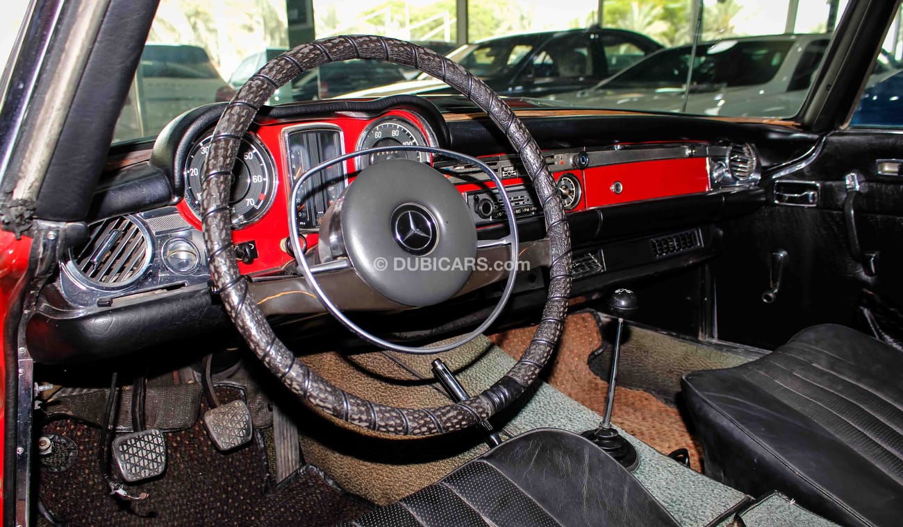 Mercedes-Benz 280 SL