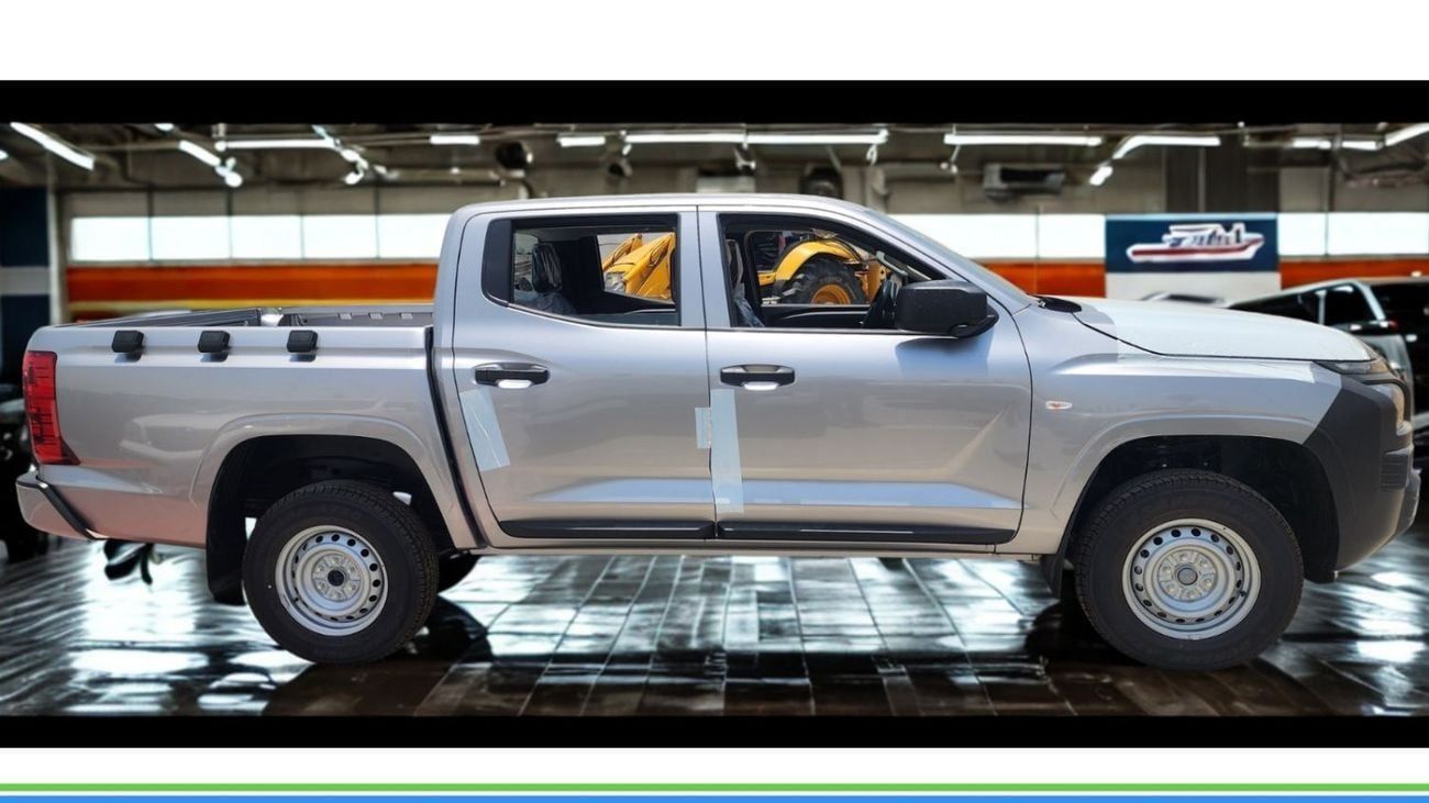 ميتسوبيشي L200 Mitsubishi L200 2.4L Diesel D-Cabin 4x4 GL M/T Mid-Line MY-2025