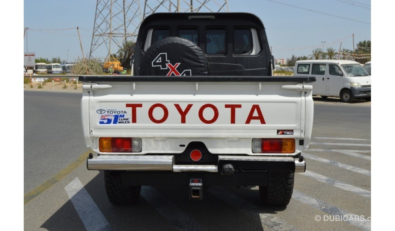 Toyota Land Cruiser Pick Up Clean car 1VD engine Diesel