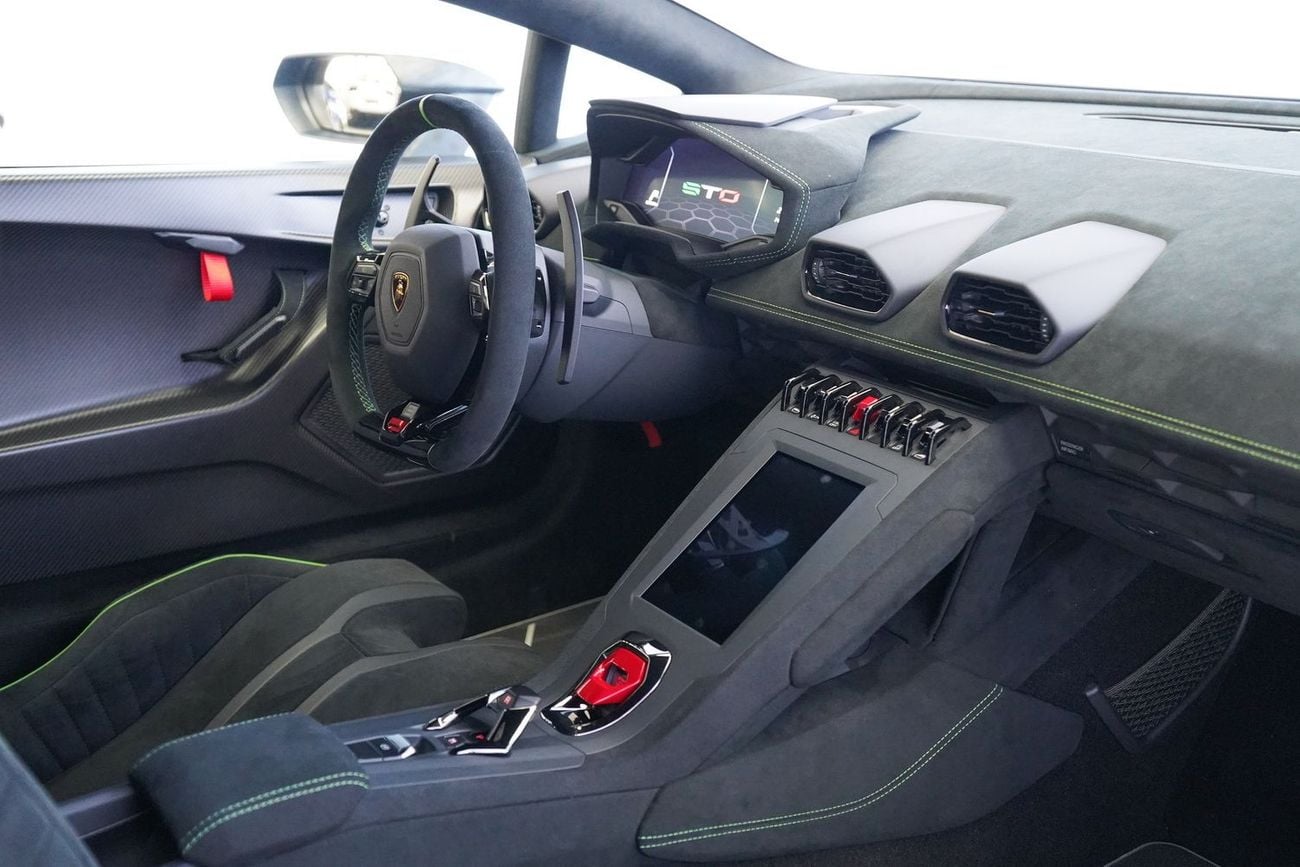 Lamborghini Huracan STO