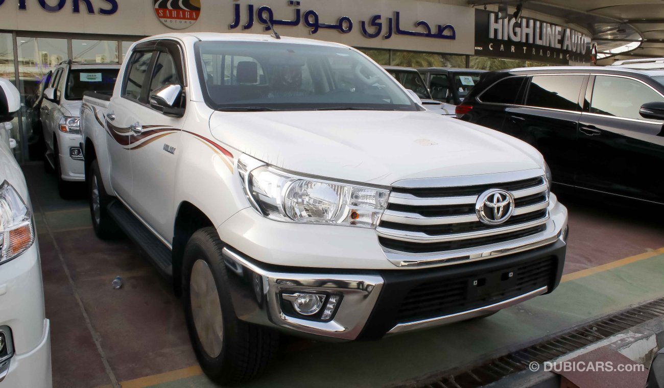 Toyota Hilux Double Cab Pickup 2.7L Petrol  4X4 manual transmission