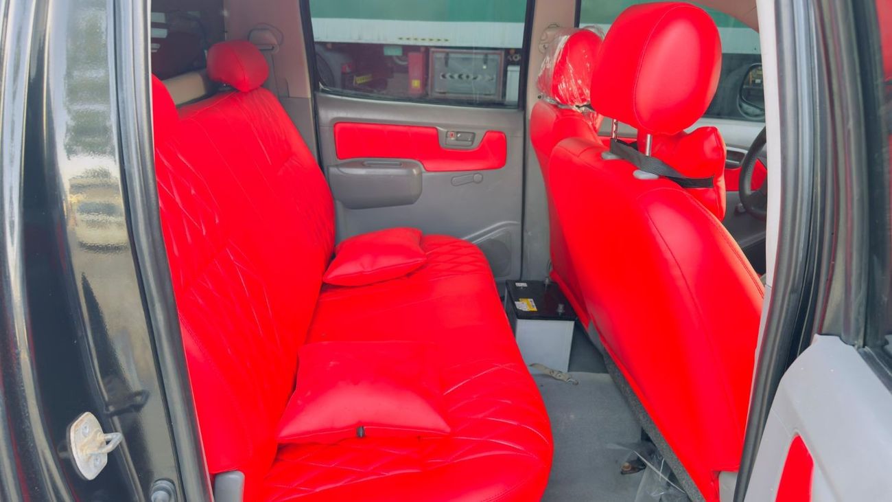 Toyota Hilux PREMIUM RED INTERIOR | MANUAL 2.5L DIESEL | LHD | 2007 | REAR VIEW CAMERA | PREMIUM SPORTS BAR WITH