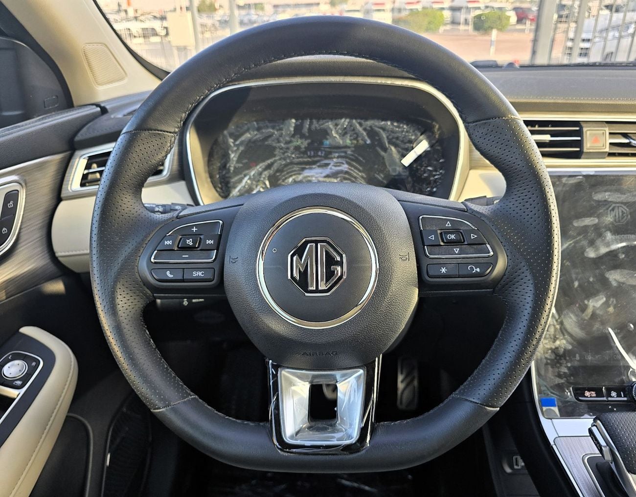 MG RX5 MG RX5 Luxury 1.5L Turbo A/T FWD SUV Gcc Black Color 2025 Model
