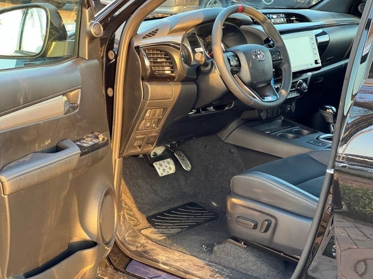 تويوتا هيلوكس GR SPORT PICK-UP 2.8L 4X4 DSL A/T // 2026 // FULL OPTION WITH 360 CAMERA , POWER SEATS // SPECIAL OF