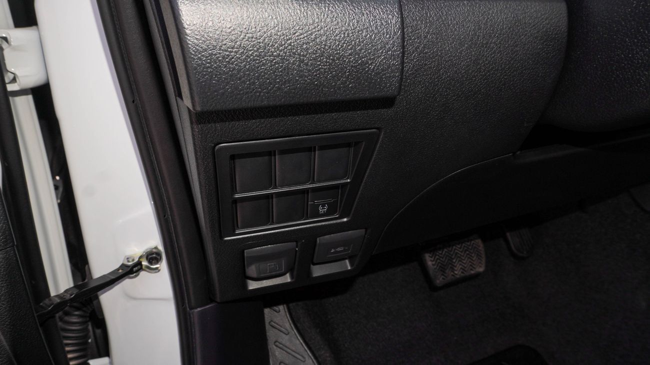 Toyota Hilux 2.4 L d