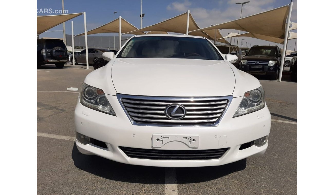 Lexus LS460