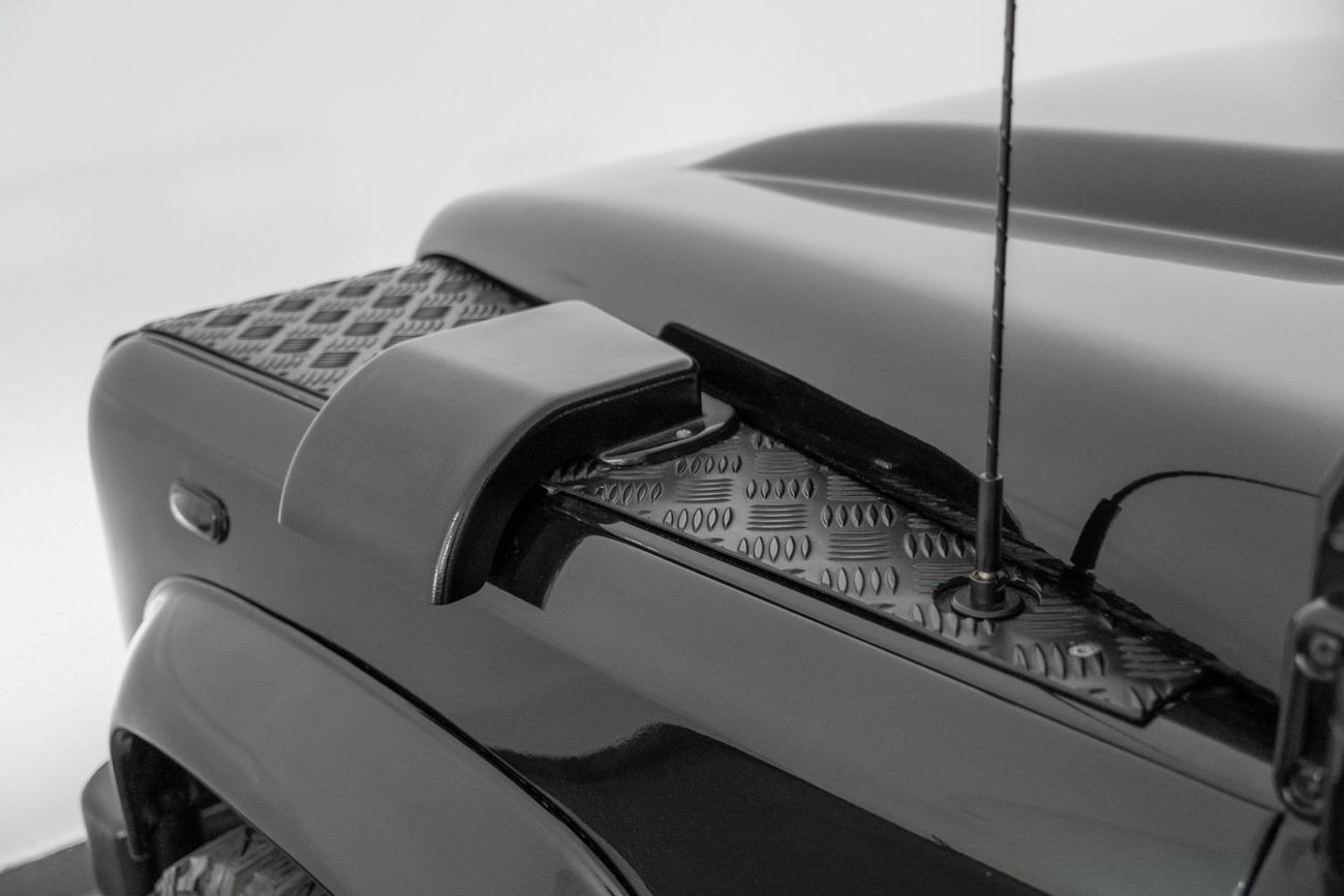 Land Rover Defender TD5 Kahn / Fully Restored 'Restomod' with The Collectors Workshop