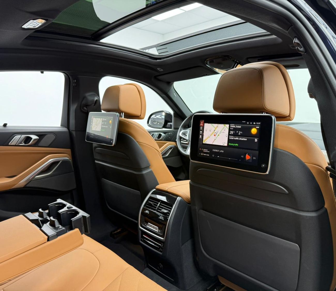 بي أم دبليو X6 40i M Sport 3.0L 2023 BMW X6 xDrive40i M-Sport, 2028 BMW Warranty +   Service Pack, Low Km, Fully Lo