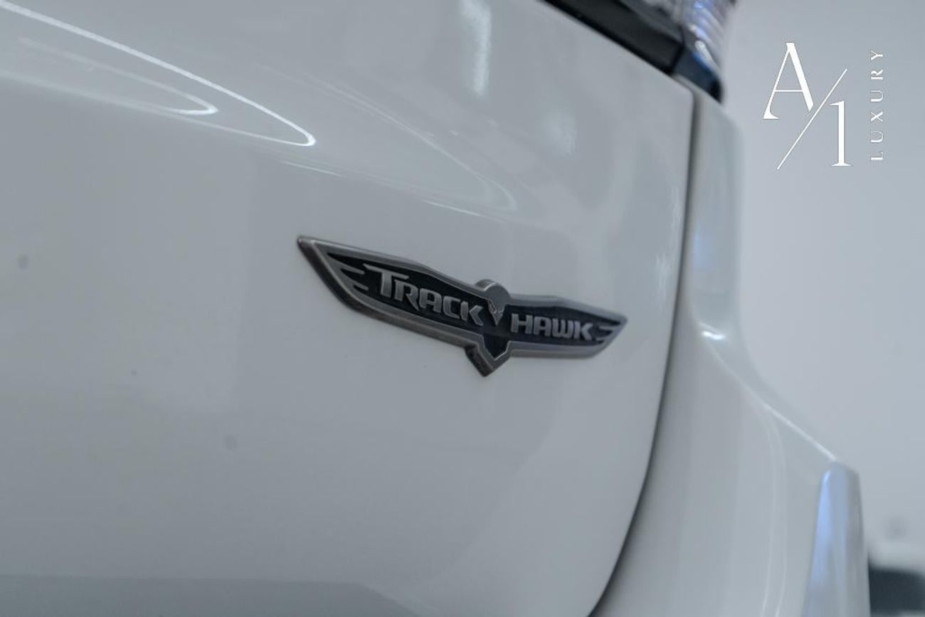 جيب جراند شيروكي Trackhawk 6.2L 2018 Jeep Grand Cherokee SC, Warranty, Full Jeep Service History, 707HP, GCC