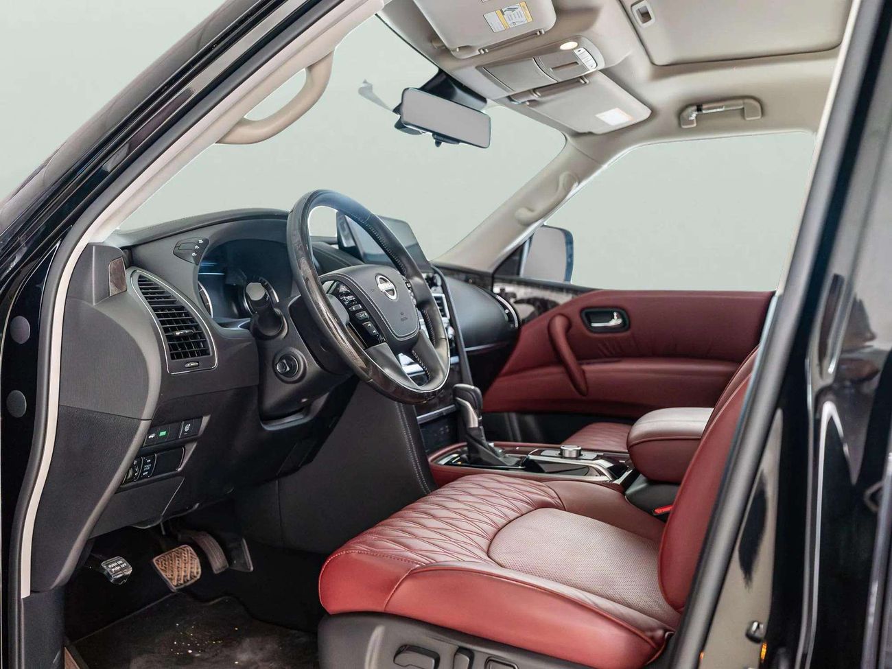 Nissan Patrol LE Platinum City 5.6L LE PLATINUM CITY 5.6