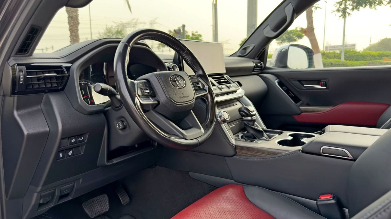 Toyota Land Cruiser VXR
