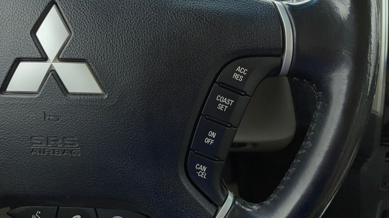 Mitsubishi Pajero GLS MIDLINE 3 | Zero Down Payment | Free Home Test Drive