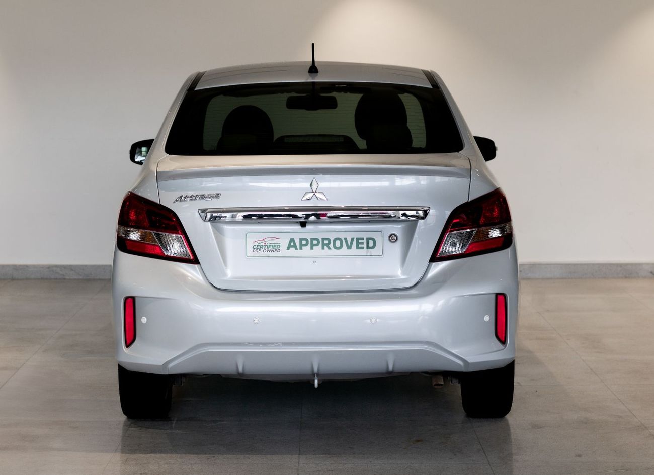 ميتسوبيشي اتراج GLX Highline 1.2L