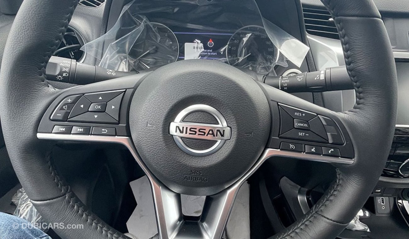 Nissan Navara LE+ 2.5L DIESEL 4X4 AT FULL OPTION