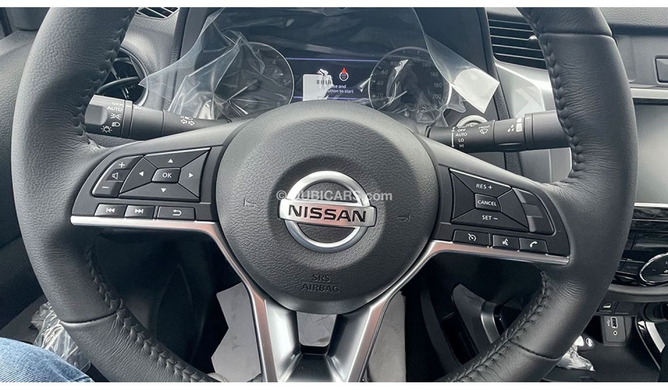 Nissan Navara LE+ 2.5L DIESEL 4X4 AT FULL OPTION