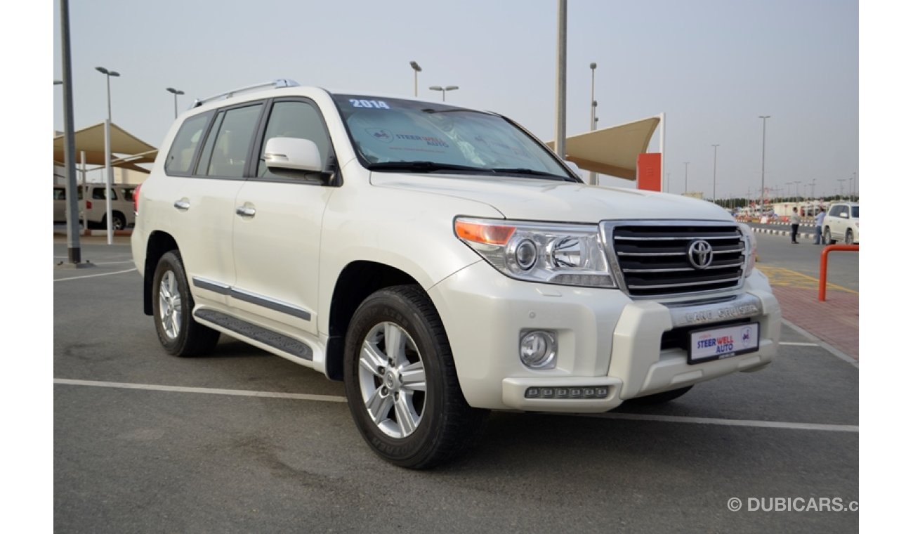 Toyota Land Cruiser GXR V8