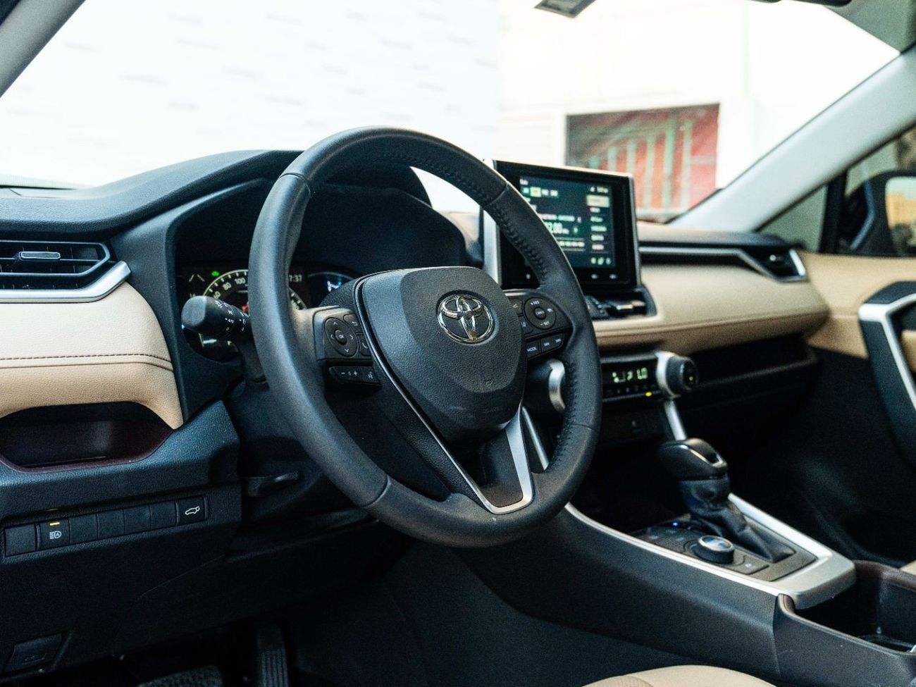 Toyota RAV4 AED 2,327 PM • RAV 4 HYBRID VXR • ONLY 11,500 KMS • OFFICIAL AL FUTTAIM MOTORS TOYOTA WARRANTY