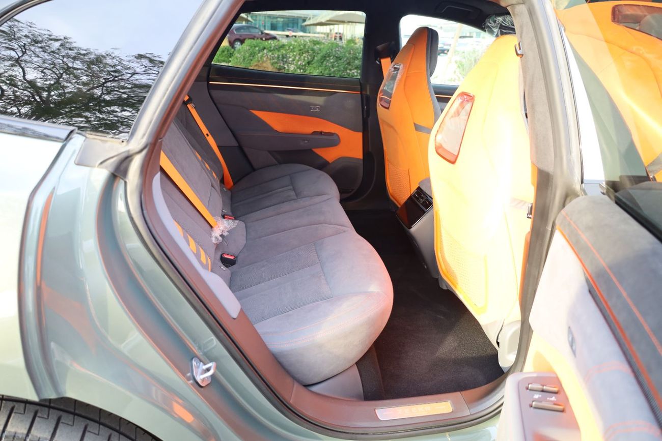 Zeekr 001 YOU Edition 100kWh AWD Z-Sport Package