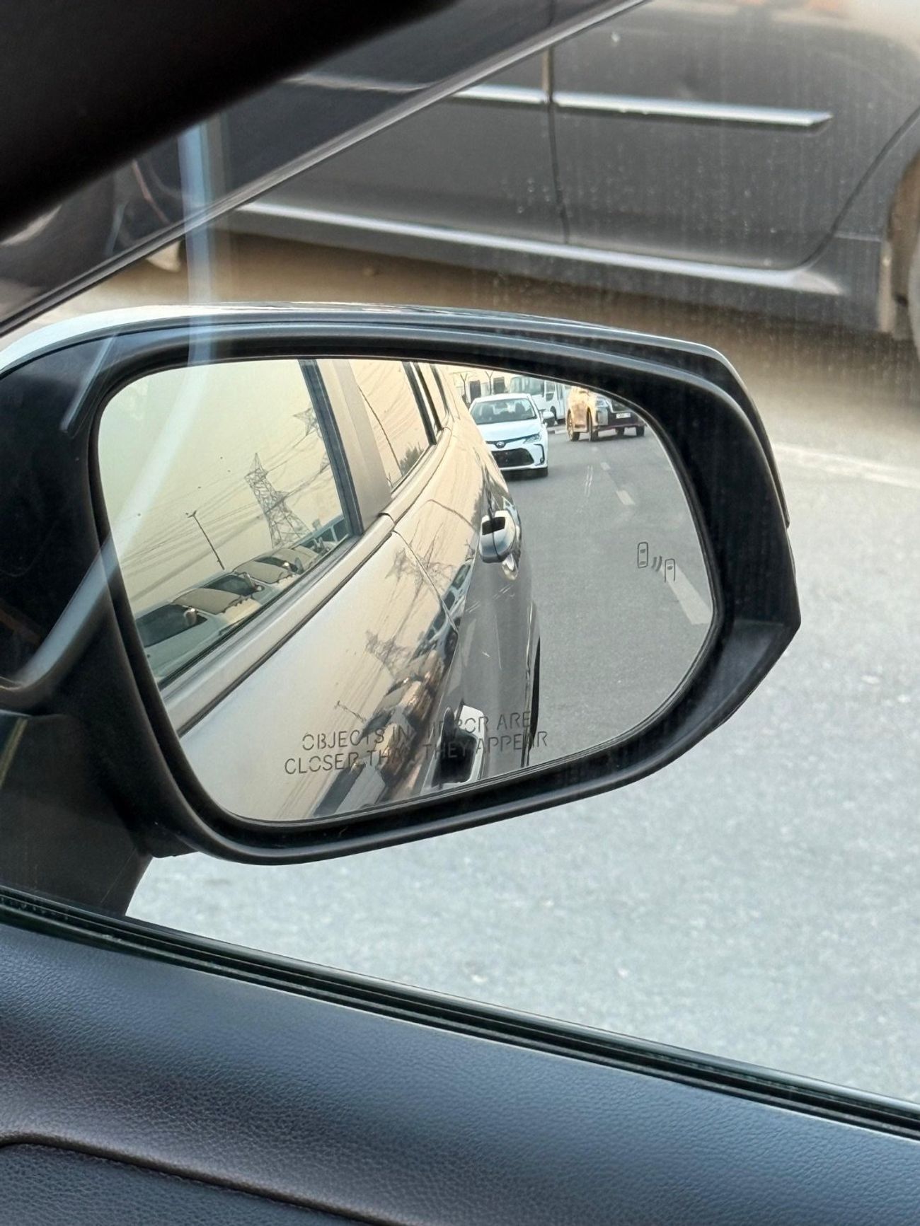 Toyota RAV4 XSE Hybrid Full Option