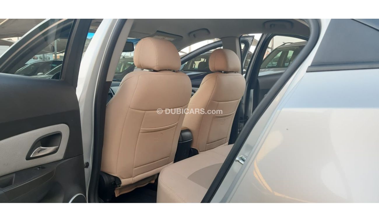 Chevrolet Cruze Gulf - No. 2 - agency dye - without camera accidents - screen in excellent condition, you do not nee