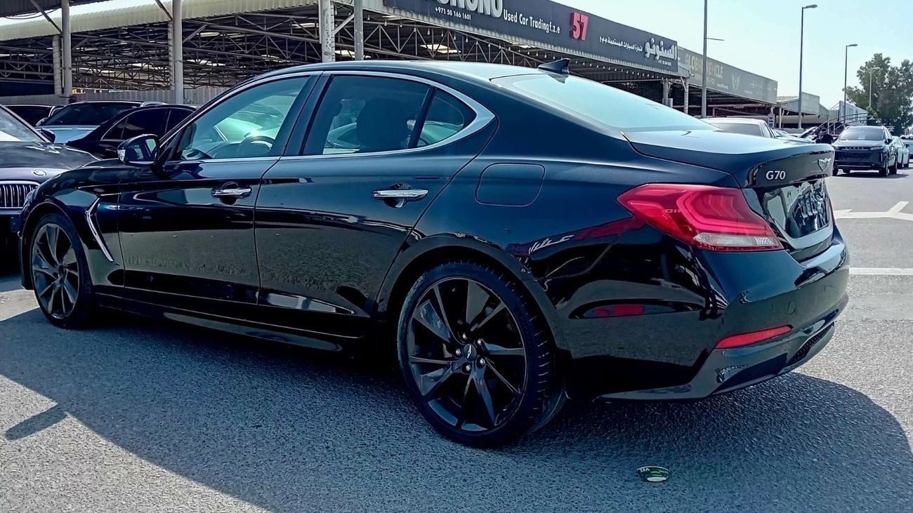 Hyundai Genesis Std 3.8L