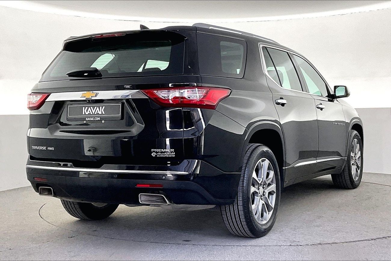 ميتسوبيشي باجيرو GLS Midline w/sunroof | شامل الضمان | 0 ﺪﻔﻋﺓ ﺃﻮﻟﻯ