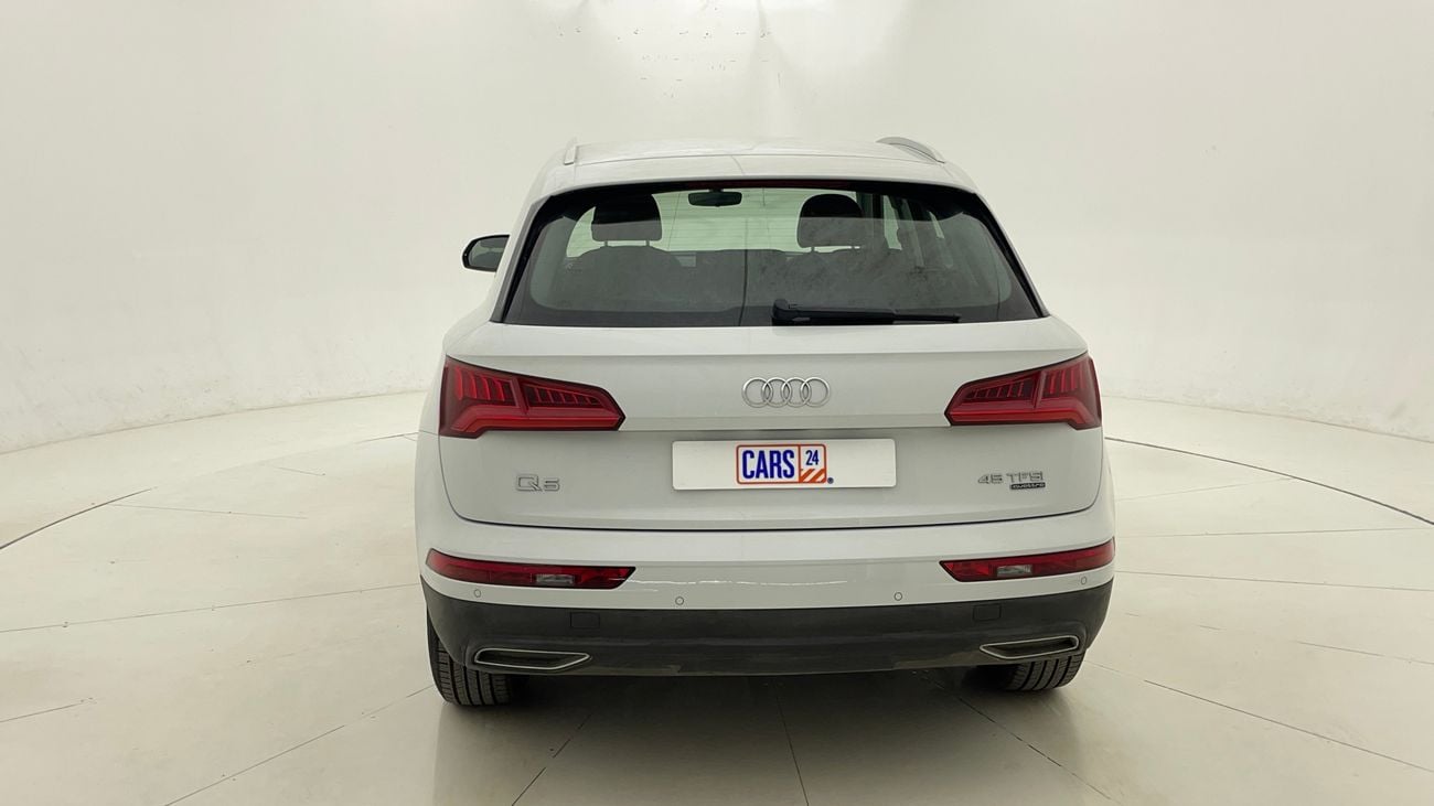 أودي Q5 45 TFSI QUATTRO 2 | بدون دفعة مقدمة | اختبار القيادة في المنزل