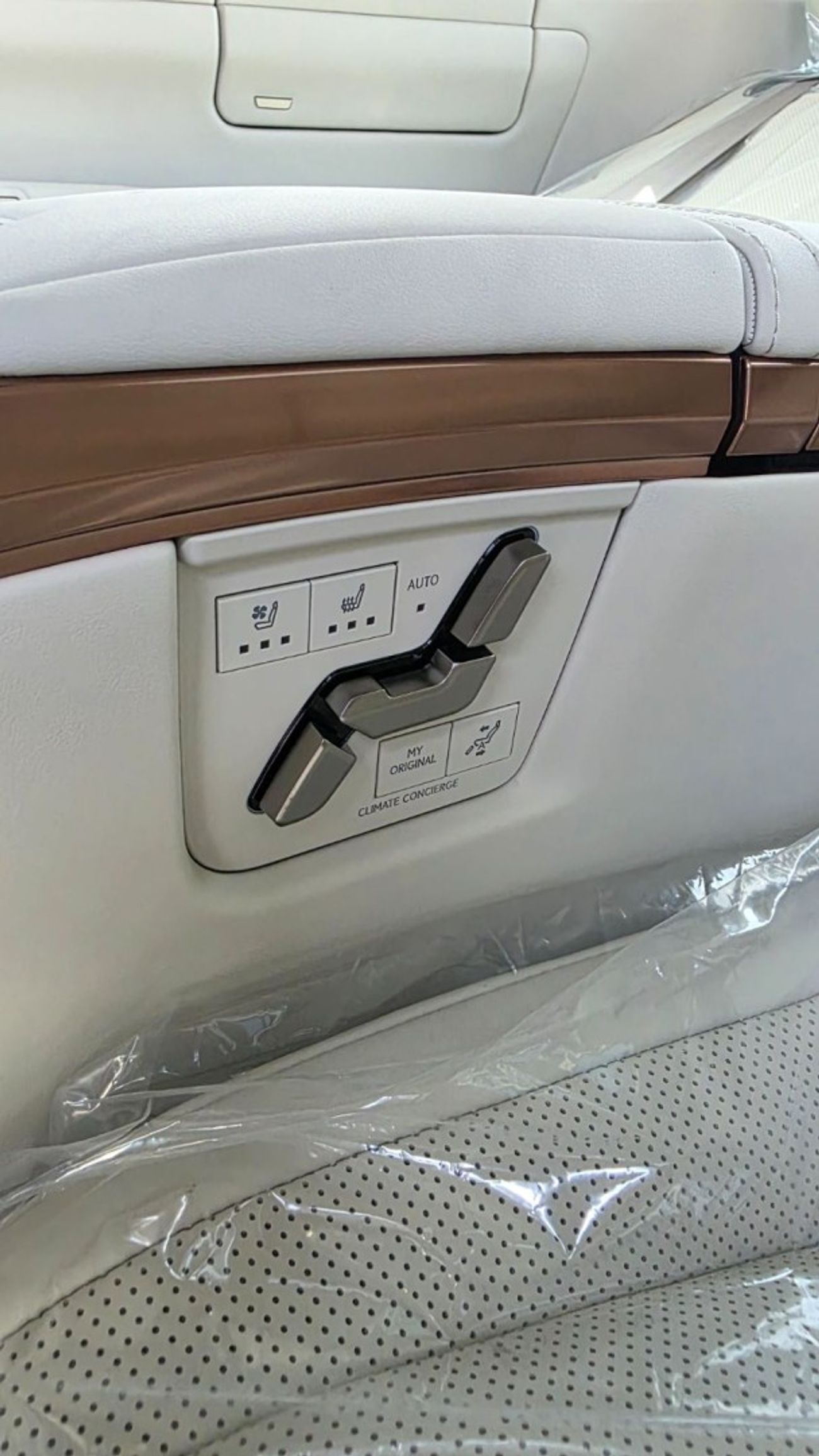 Lexus LM 350h LM350H VIP 4-Seater