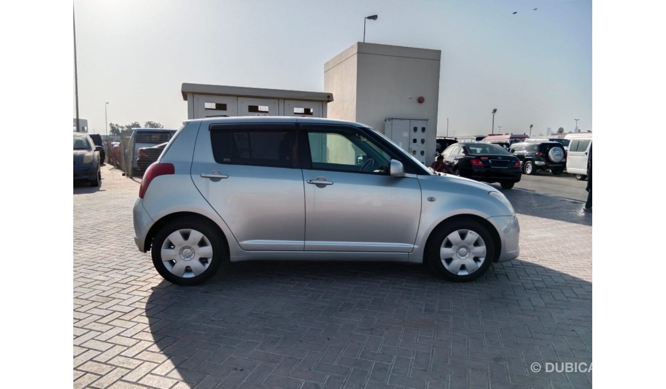 سوزوكي سويفت SUZUKI SWIFT RIGHT HAND DRIVE (PM1278)