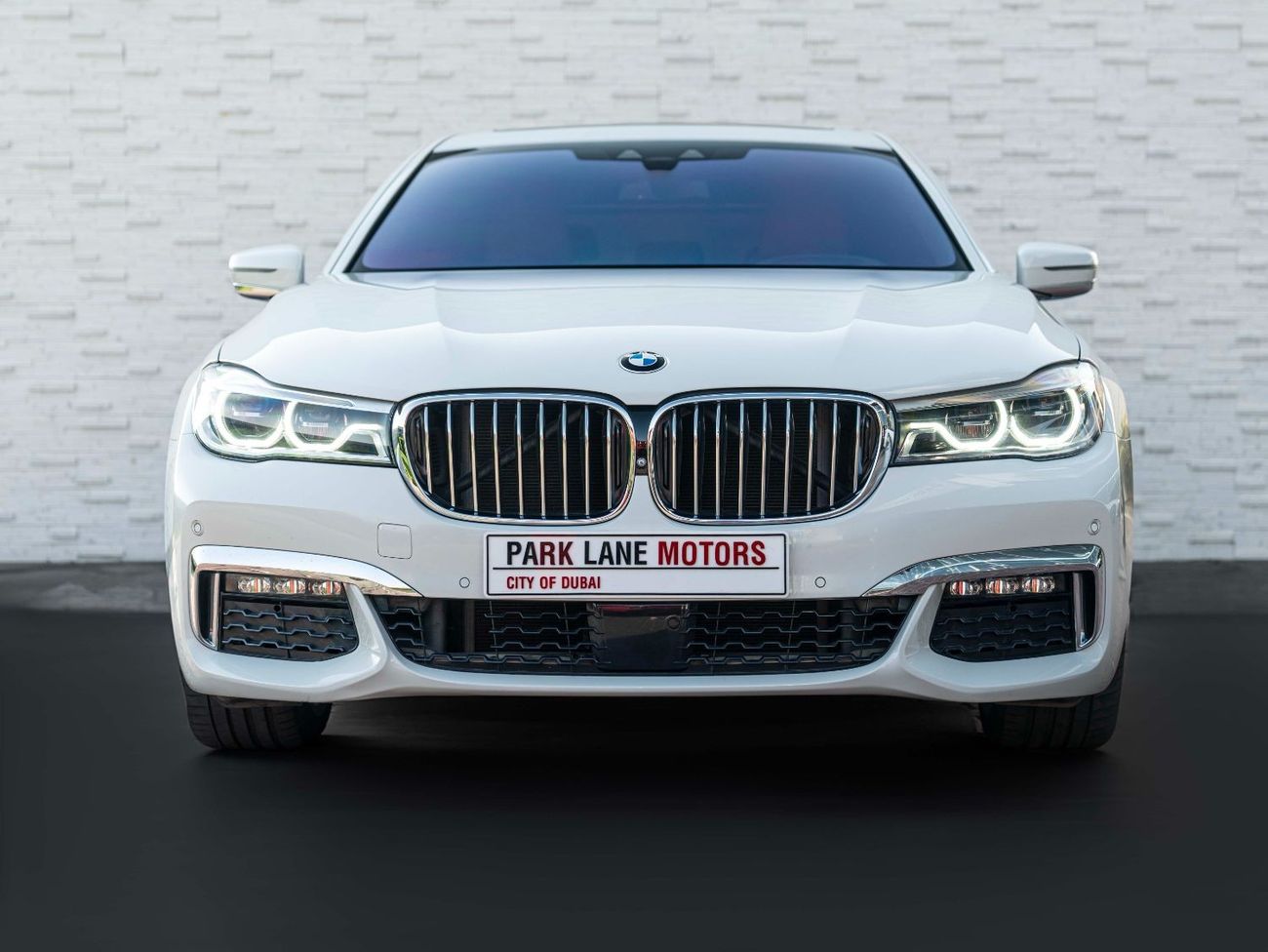 BMW 730Li AED 1,887 PM • BMW 730 LI • M-SPORT PACK • ONLY 63,000 KMS • FULLY LOADED • PRISTINE CONDITION