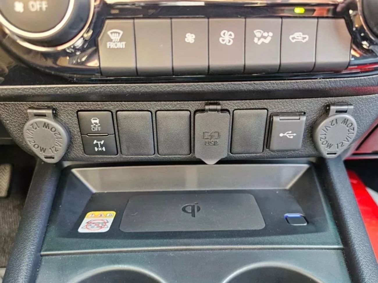 Toyota Hilux Toyota Hilux Adventure Fuel Diesel 2.8 model 2024 GCC Left Hand drive